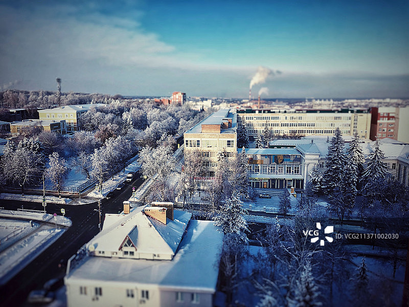 冬季俄罗斯城市中的建筑高角度景观图片素材