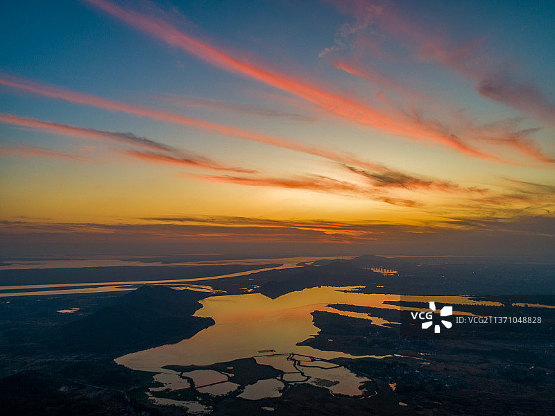 晚霞中的美景图片素材