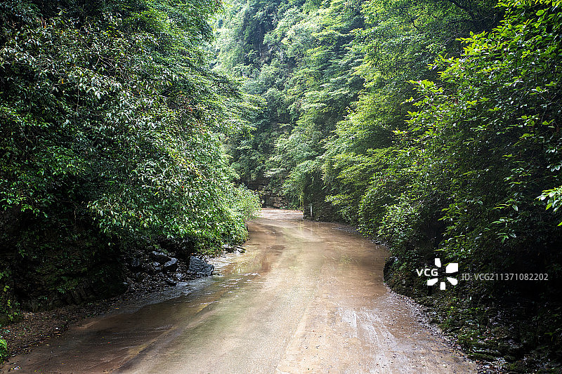 航拍湖北恩施狮子关水上浮桥鸟瞰图图片素材