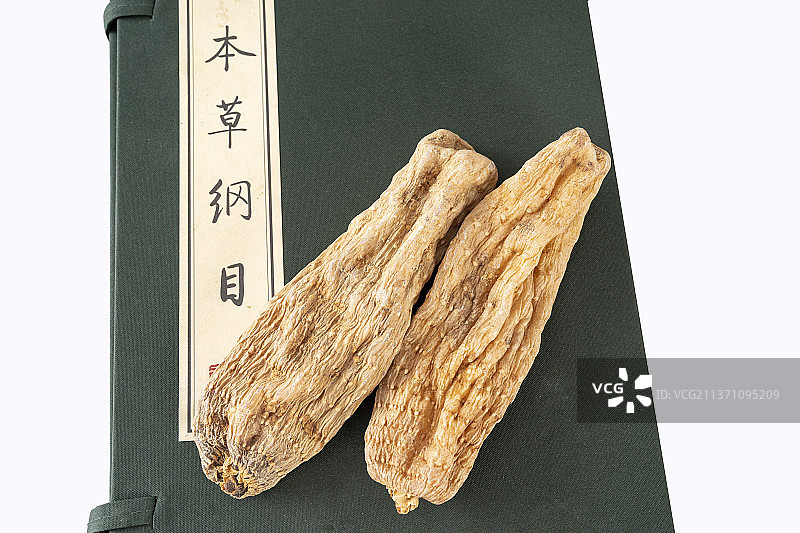 白色背景拍摄的中药天麻图片素材