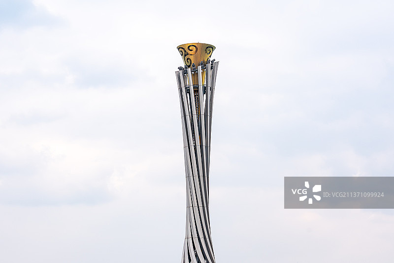 成都大学生运动会主火炬塔图片素材