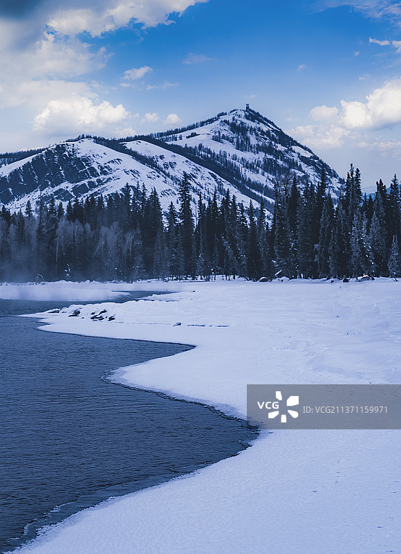 喀纳斯雪霁图片素材