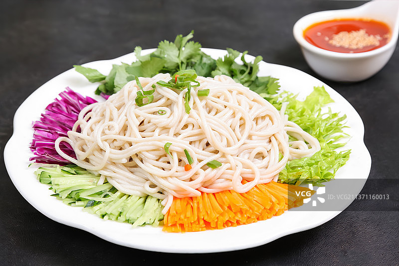 中餐美食-凉拌莜面图片素材