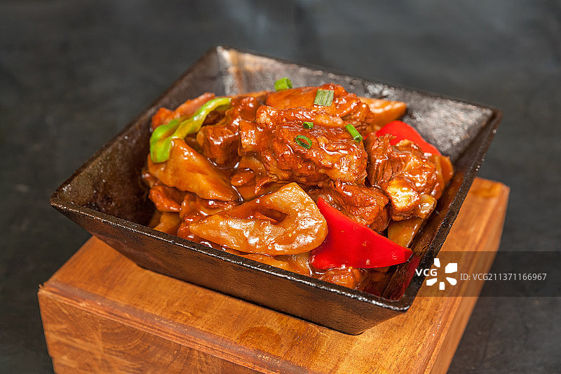 中餐美食-莲藕焖排骨图片素材