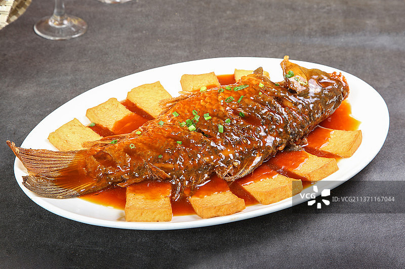 中餐美食-红烧鱼图片素材