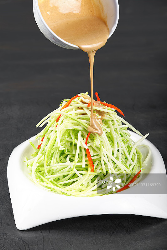 中餐美食-捞拌西葫丝图片素材