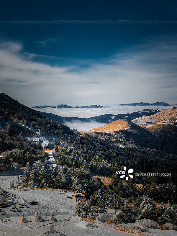 神农顶云海雪景图片素材