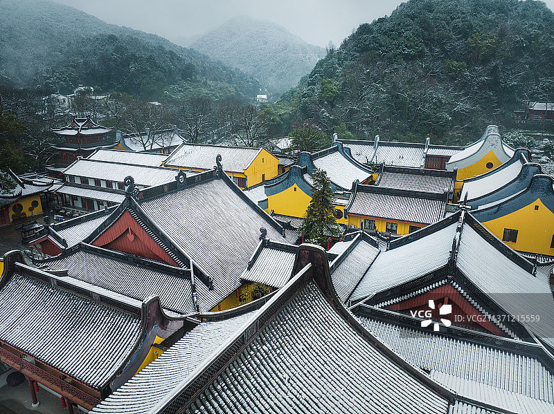 下天竺法镜寺飘雪图片素材