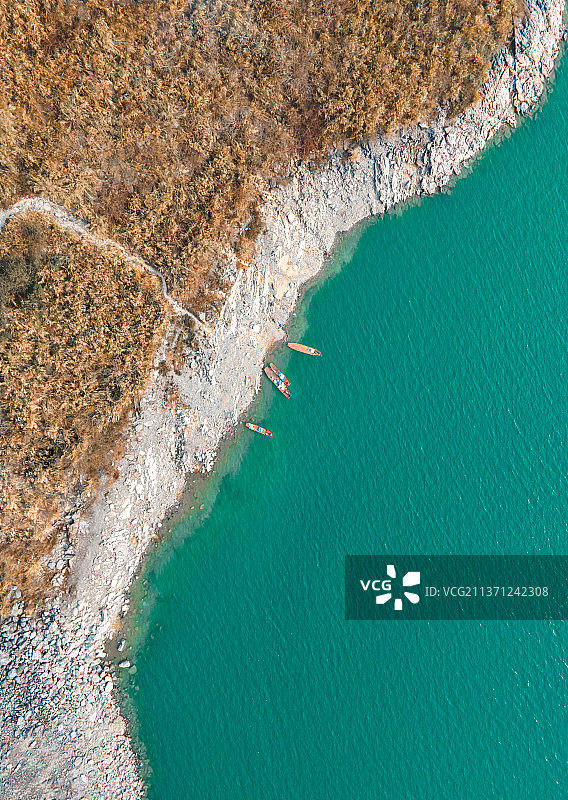 广东省韶关市粤北山区人工湖乳源瑶族自治县南水水库图片素材