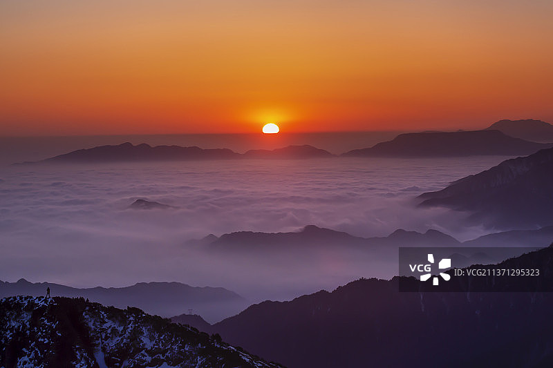 牛背山观日出图片素材