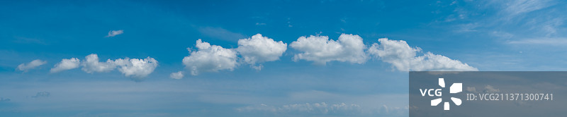 蓝天白云图片素材