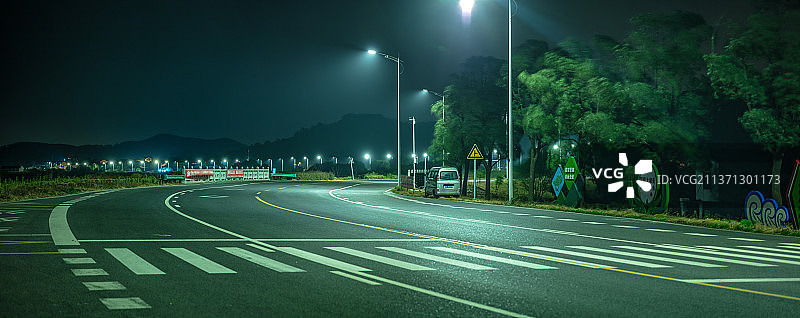 公路夜景图片素材