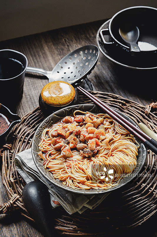 八宝辣酱面奥灶面图片素材