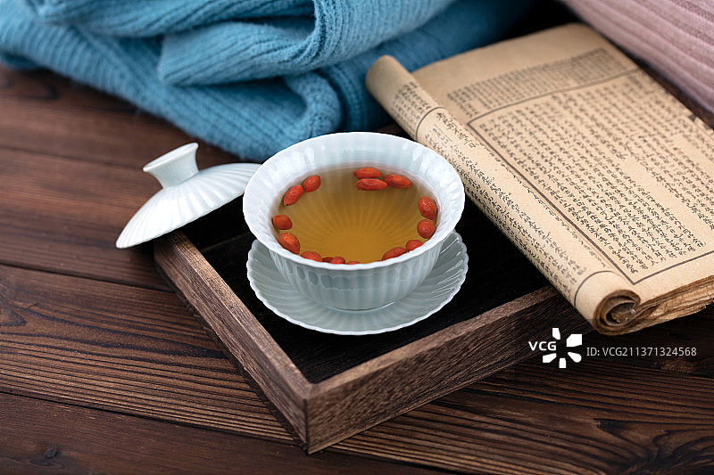 冬季滋补的枸杞茶图片素材