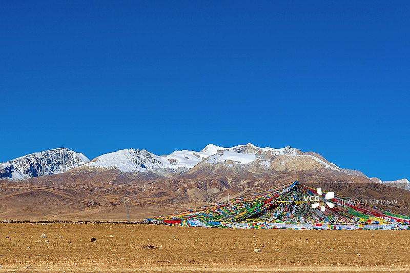 中国西藏拉萨念青唐古拉山那根拉山口图片素材