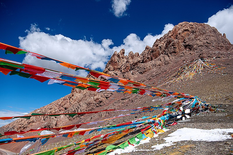 那根拉山口的经幡02图片素材