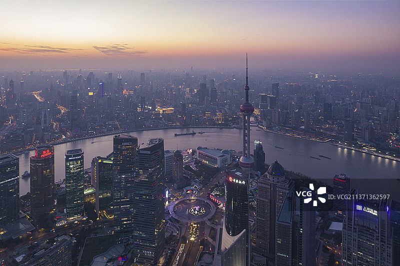 上海陆家嘴城市景观傍晚航拍图片素材