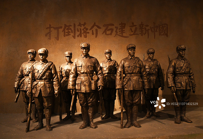 江苏徐州淮海战役纪念馆内的雕塑图片素材