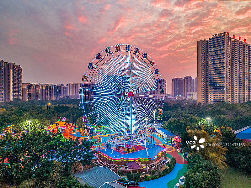 浪漫摩天轮图片素材