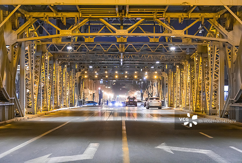 天津解放桥冬季夜景风光图片素材