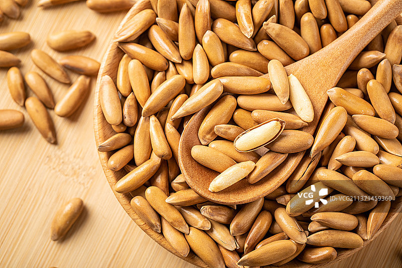 薄皮巴西松子图片素材