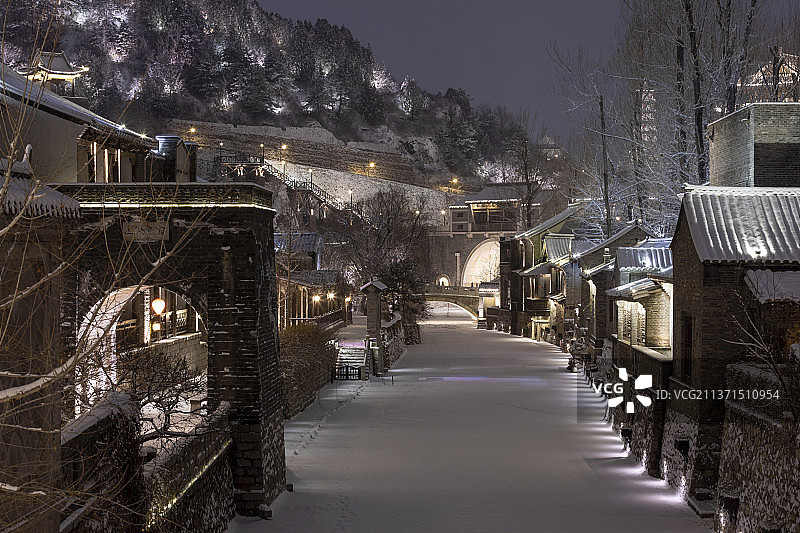 古北水镇雪中夜景图片素材