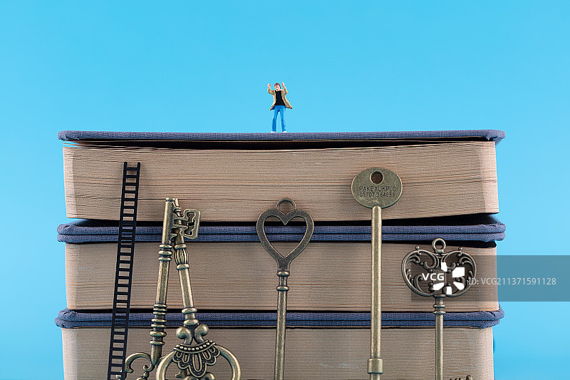 获取知识而上升的欢呼图片素材