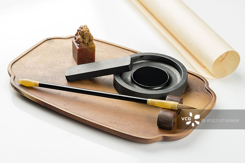 文房四宝笔墨纸砚特写中国风白色背景图片素材