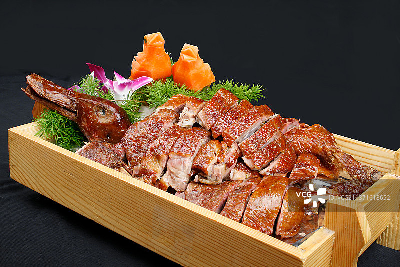 中餐美食-脆皮烤鸭图片素材