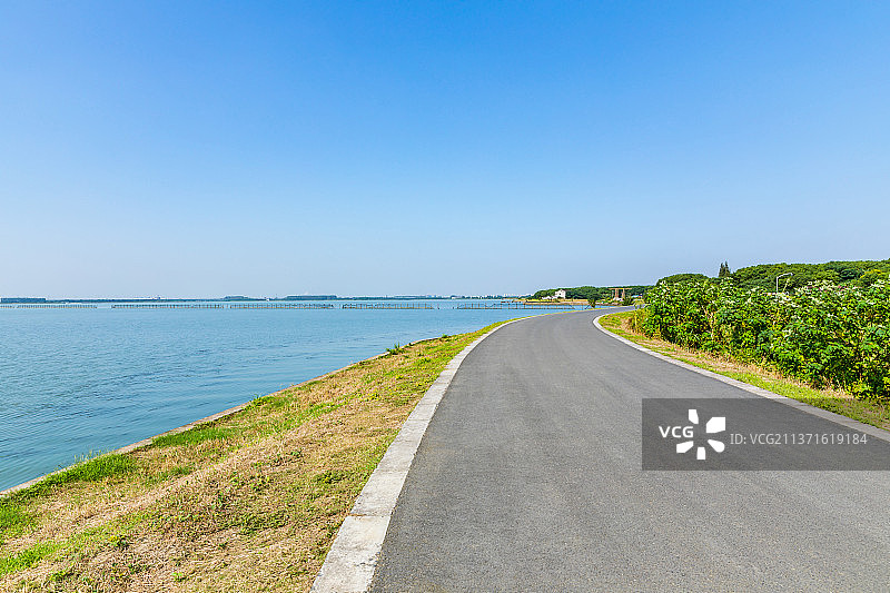 苏州漕湖环湖路乡间小路图片素材