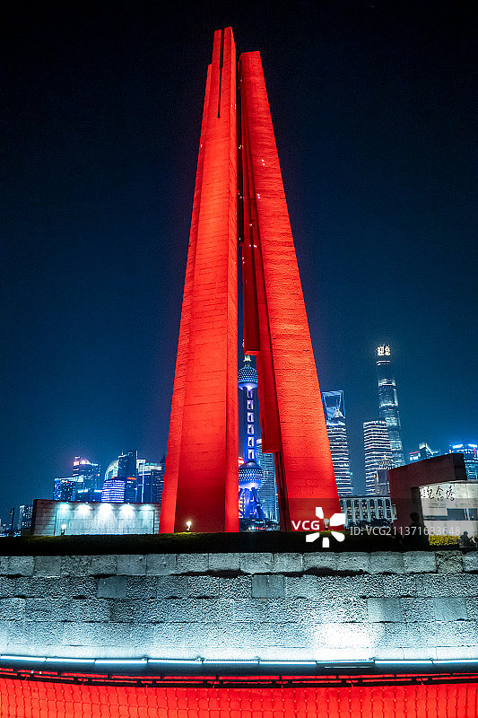 上海人民英雄纪念碑夜景图片素材