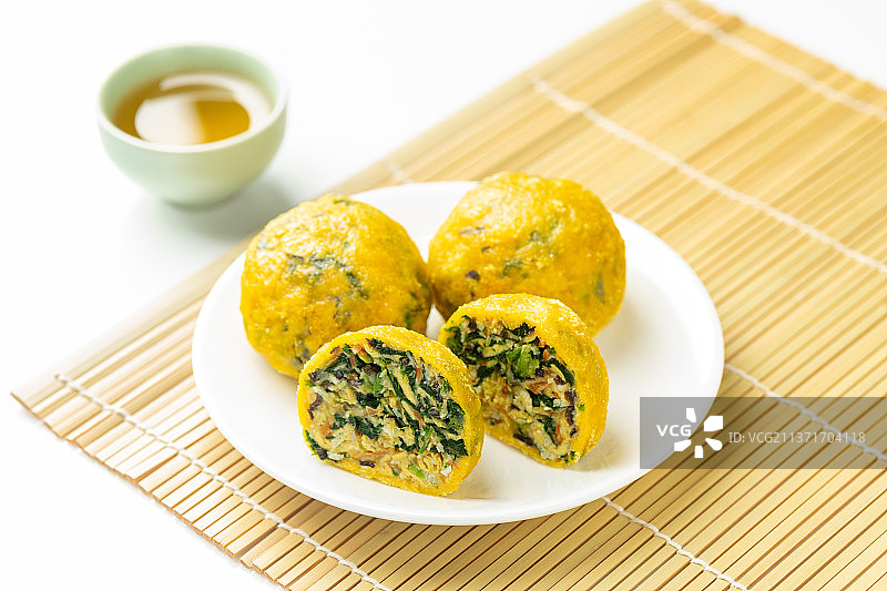 菜团子特写白色背景图片素材