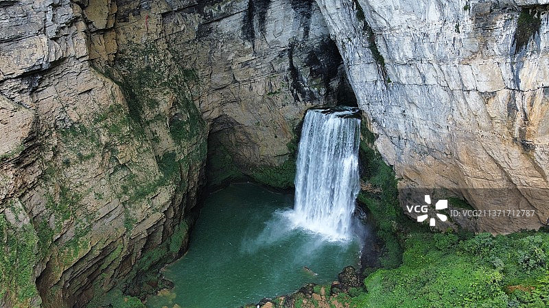 山川湖海 来自贵阳的“冰岛”——羊皮洞图片素材