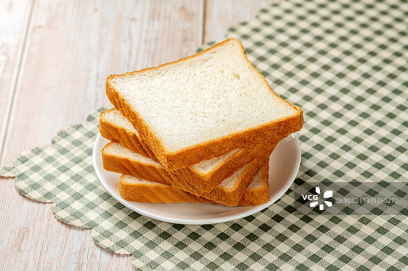 营养早餐面包片牛奶鸡蛋特写图片素材