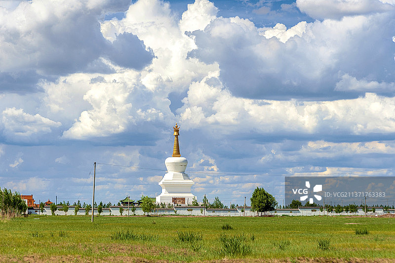 中国内蒙古呼伦贝尔新巴尔虎右旗甘珠尔庙图片素材