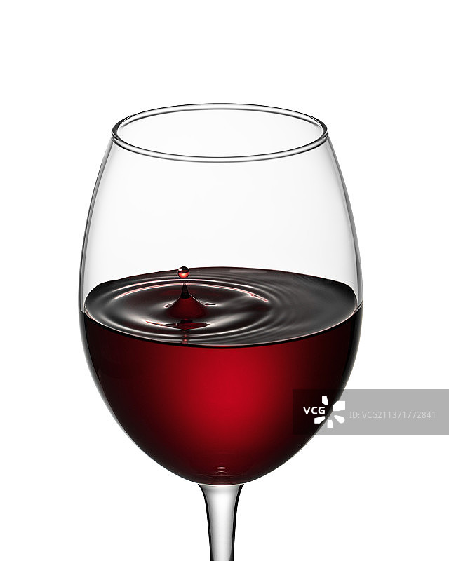 红酒杯中的一滴酒图片素材