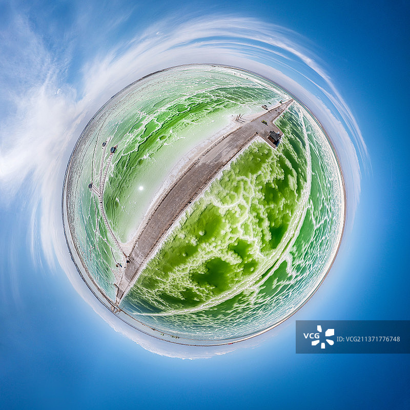 航拍青海海西察尔汗盐湖全景图图片素材