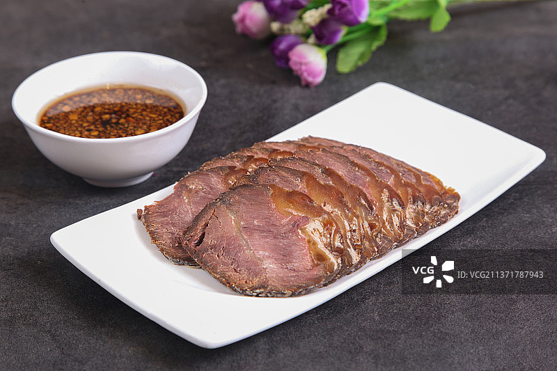 中餐美食-酱牛肉图片素材