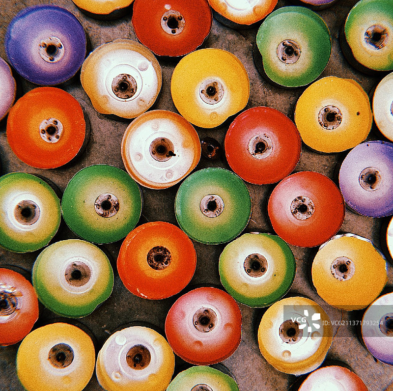 印度古吉拉特邦甘地讷格尔的彩色多色按钮全景拍摄图片素材