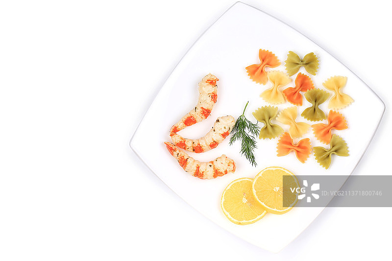 煮熟的带壳虾仁意面（摩尔多瓦）图片素材