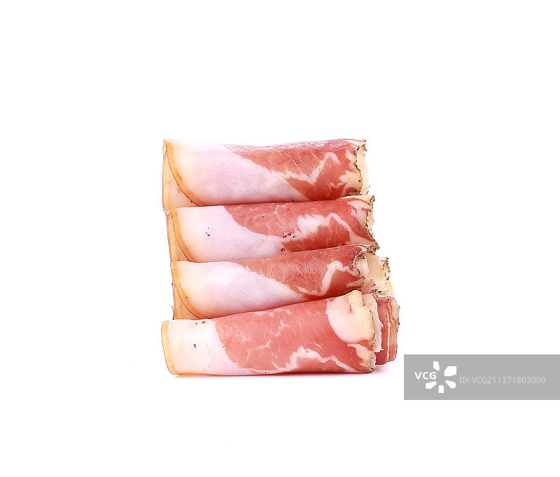 美味的意式生火腿切片卷，特写，白色背景，摩尔多瓦图片素材
