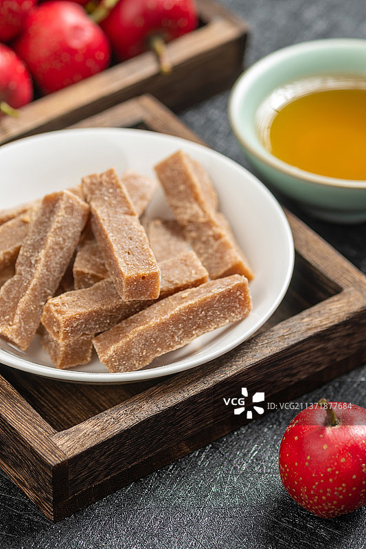 山楂条红果条特写黑色背景图片素材