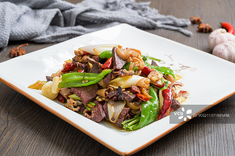 中餐美食-爆炒羊杂图片素材