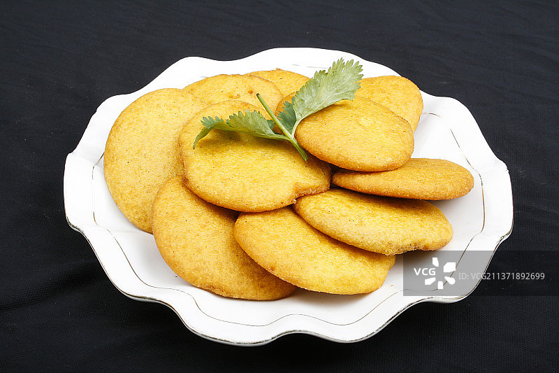 中餐美食-玉米饼子图片素材