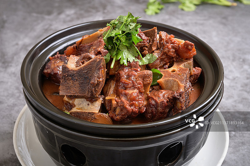 中餐美食-酱牛骨图片素材