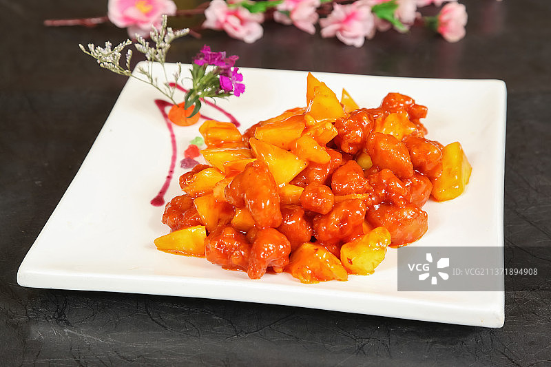 中餐美食-菠萝咕噜肉图片素材