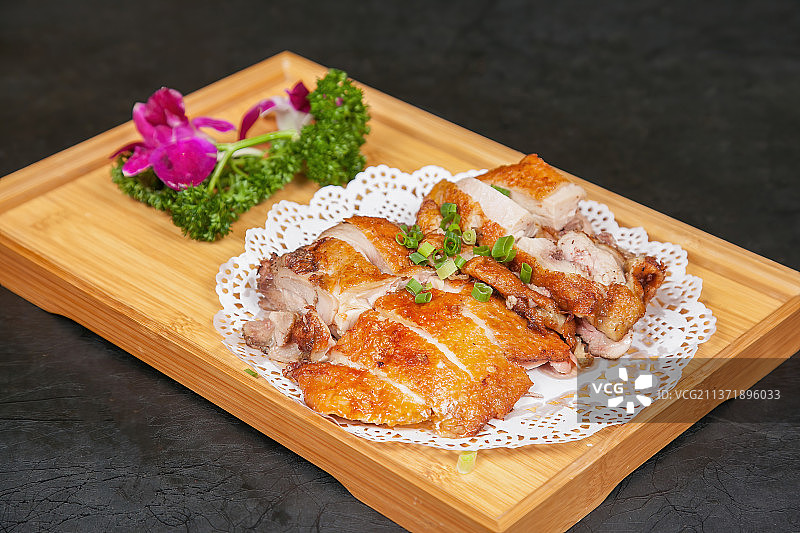 中餐美食-脆皮神仙鸡图片素材