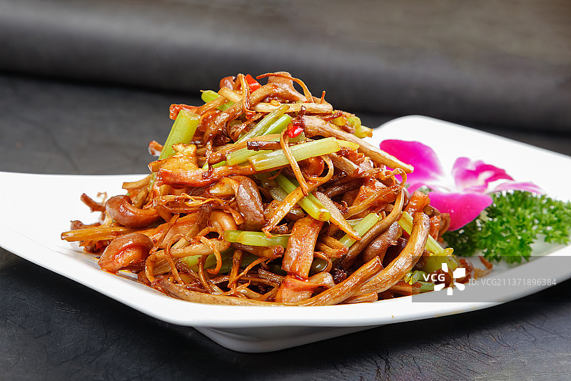 中餐美食-茶树菇炒肚条图片素材