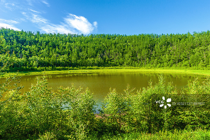 中国内蒙古呼伦贝尔扎兰屯柴河月亮天池图片素材