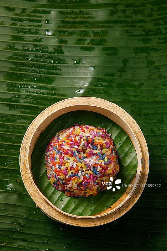 中国广西传统美食五色糯米饭图片素材